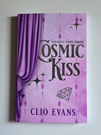 Clio Evans: Cosmic Kiss